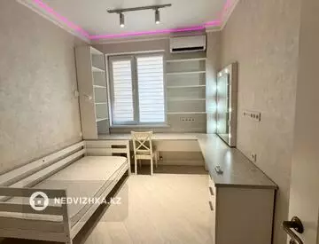 4-комнатная квартира, этаж 9 из 12, 111 м², миниатюра 6