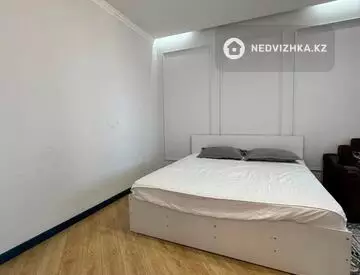 1-комнатная квартира, этаж 10 из 12, 50 м²