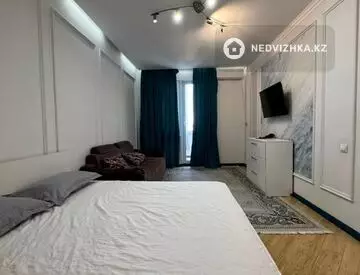 1-комнатная квартира, этаж 10 из 12, 50 м²