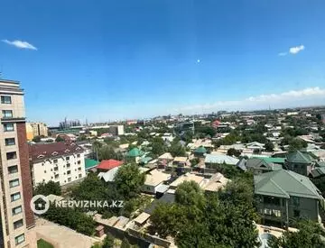 1-комнатная квартира, этаж 10 из 12, 50 м², миниатюра 10