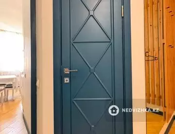 1-комнатная квартира, этаж 10 из 12, 50 м², миниатюра 11