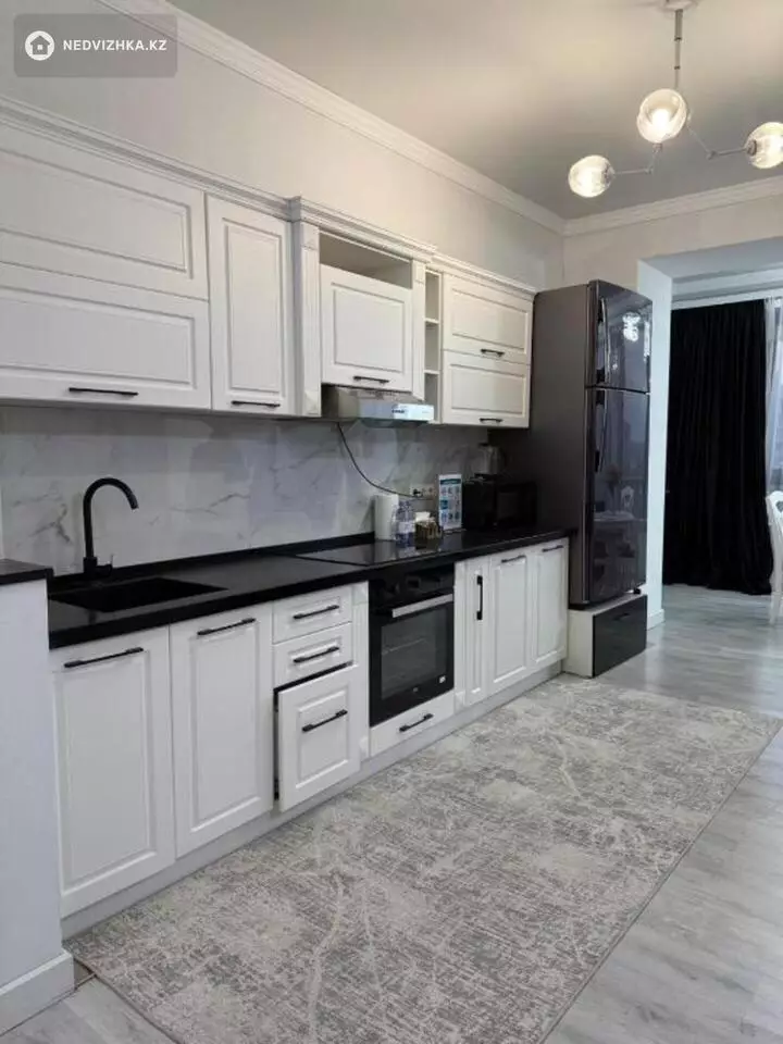 2-комнатная квартира, этаж 5 из 18, 52 м², Посуточно, фотография 4
