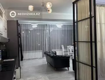 2-комнатная квартира, этаж 5 из 18, 52 м², Посуточно, миниатюра 5