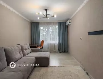 3-комнатная квартира, этаж 4 из 5, 62 м², миниатюра 3