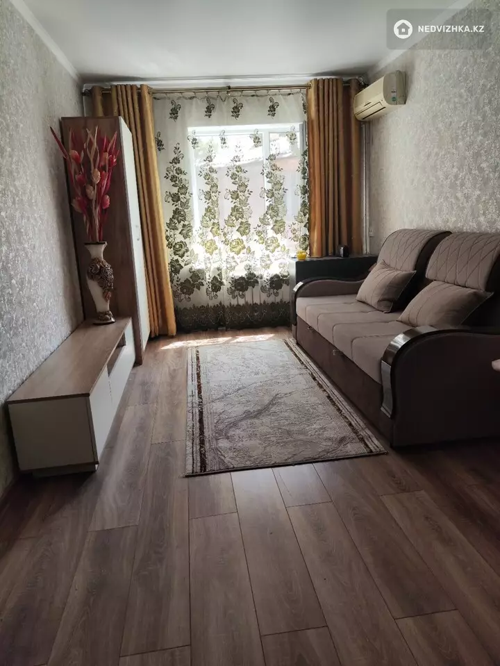 1-комнатная квартира, этаж 4 из 4, 30 м², фотография 4