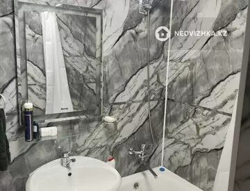 1-комнатная квартира, этаж 4 из 4, 30 м², миниатюра 6