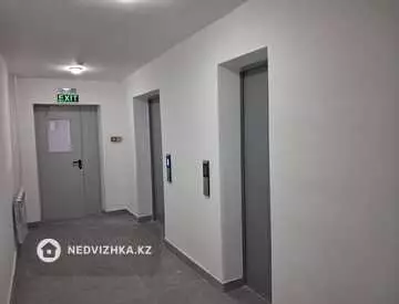 1-комнатная квартира, этаж 15 из 17, 38 м², миниатюра 8