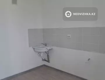 1-комнатная квартира, этаж 15 из 17, 38 м², миниатюра 5