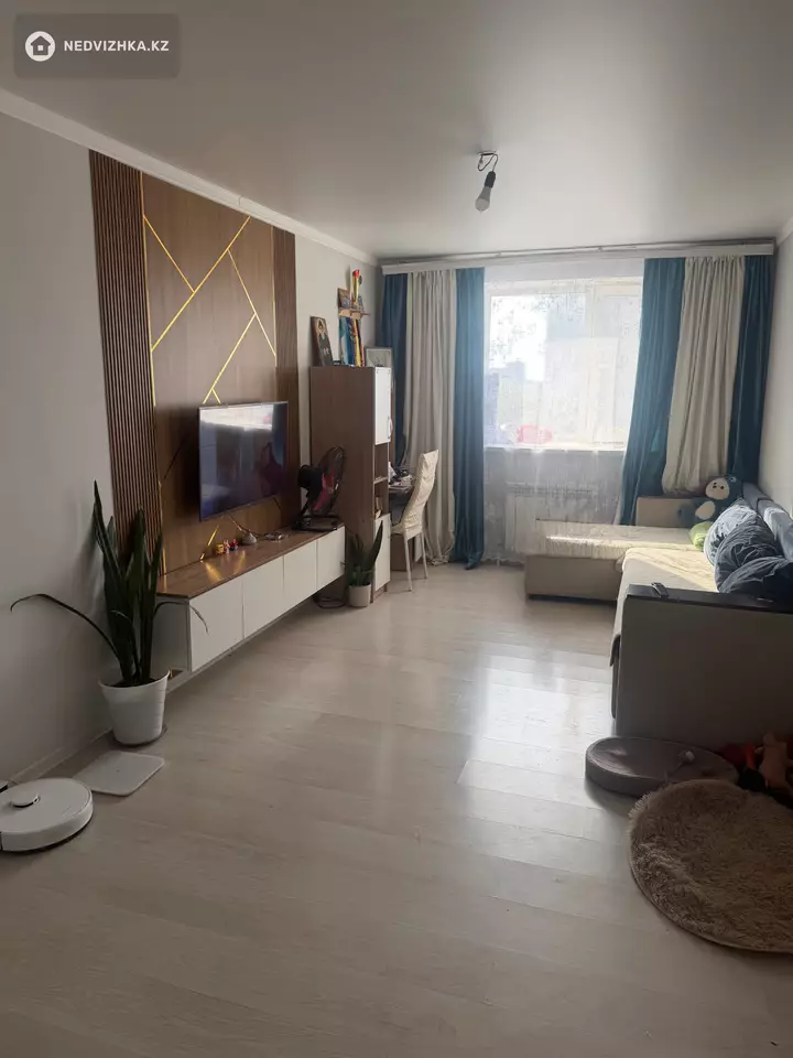 2-комнатная квартира, этаж 7 из 9, 52 м², фотография 3