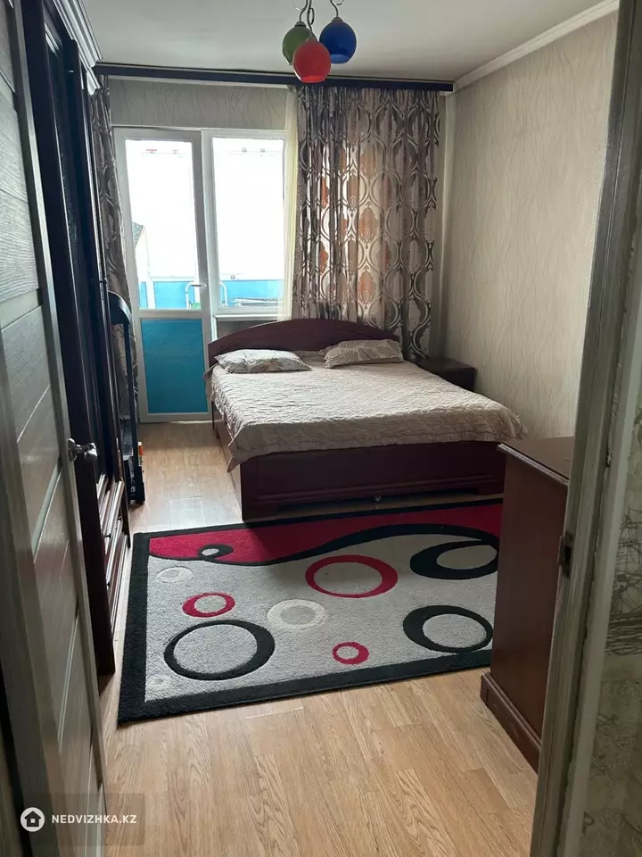 2-комнатная квартира, этаж 9 из 9, 69 м², фотография 4