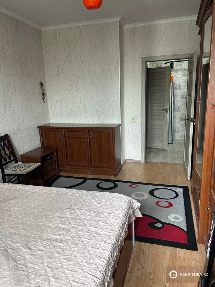 2-комнатная квартира, этаж 9 из 9, 69 м², фотография 5