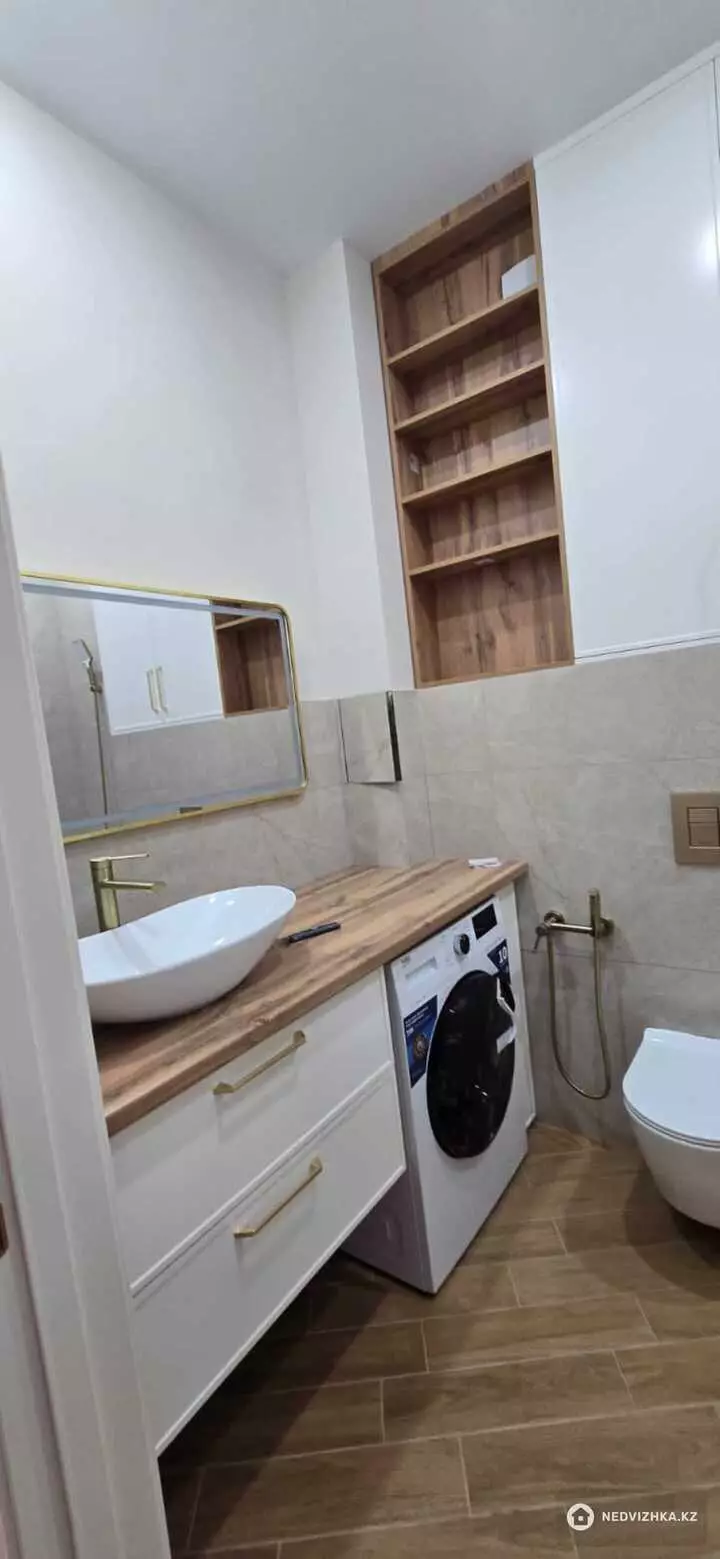 1-комнатная квартира, этаж 11 из 12, 44 м², фотография 4