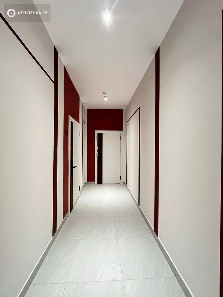 1-комнатная квартира, этаж 11 из 12, 44 м², фотография 3