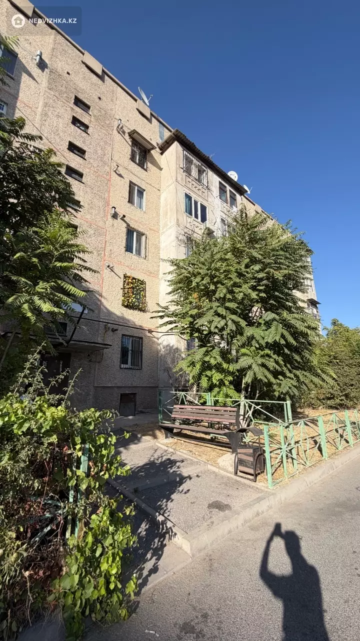 1-комнатная квартира, этаж 4 из 5, 49 м², фотография 2