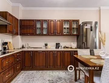 3-комнатная квартира, этаж 4 из 17, 75 м², Посуточно, миниатюра 6