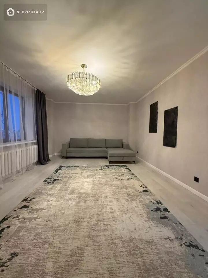 3-комнатная квартира, этаж 12 из 12, 96 м², фотография 3