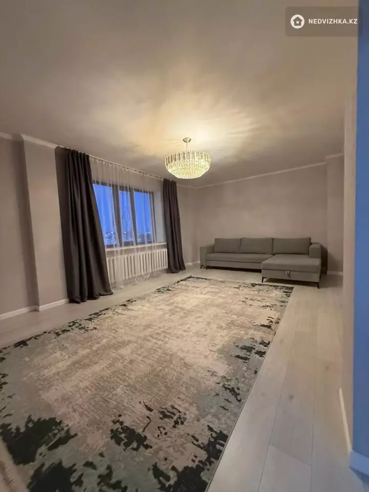 3-комнатная квартира, этаж 12 из 12, 96 м², фотография 4