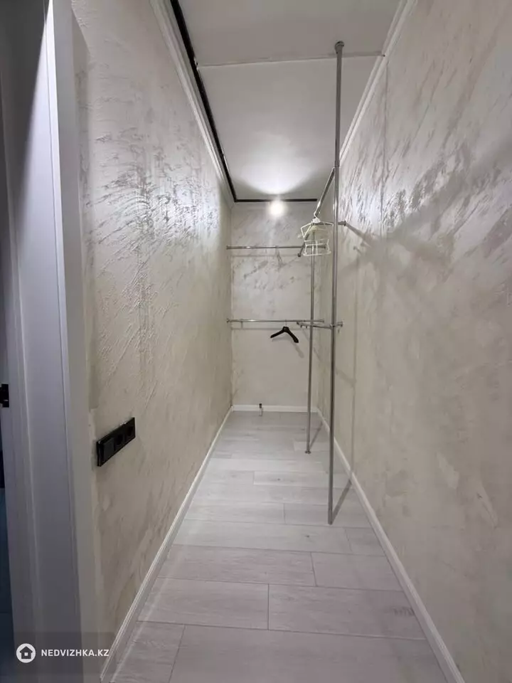 3-комнатная квартира, этаж 12 из 12, 96 м², фотография 5