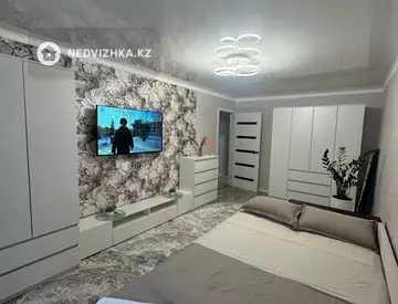2-комнатная квартира, этаж 1 из 5, 45 м², Посуточно