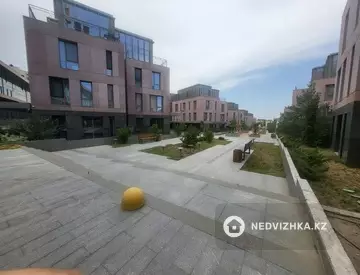 4-комнатная квартира, этаж 2 из 4, 134 м²