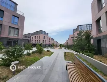 4-комнатная квартира, этаж 2 из 4, 134 м²