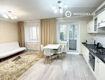 3-комнатная квартира, этаж 7 из 9, 70 м², миниатюра 2