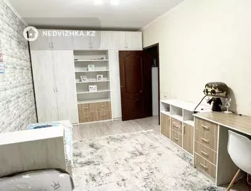 3-комнатная квартира, этаж 7 из 9, 70 м², миниатюра 1