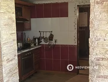 4-комнатный дом, 9.4 соток, 180 м²