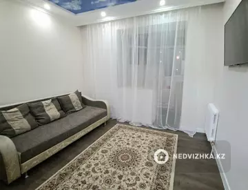 2-комнатная квартира, этаж 6 из 9, 44 м², миниатюра 4
