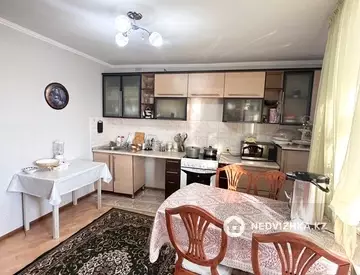 4-комнатная квартира, этаж 5 из 9, 92 м², миниатюра 12