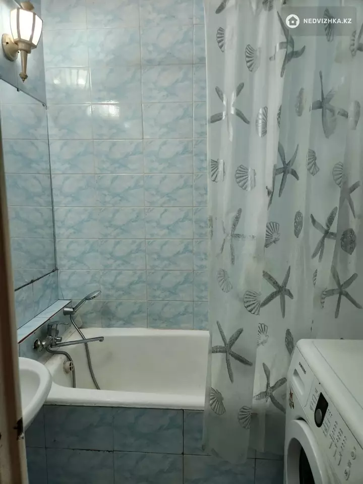 2-комнатная квартира, этаж 2 из 5, 56 м², фотография 4