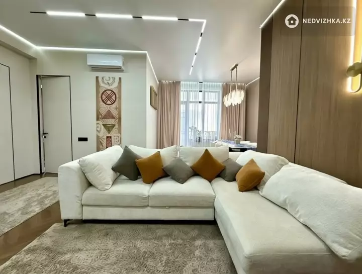 3-комнатная квартира, этаж 3 из 3, 100 м², фотография 2