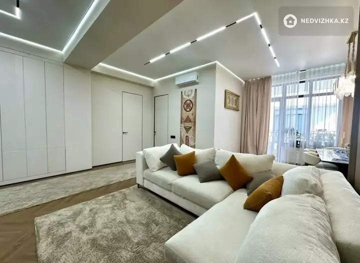 3-комнатная квартира, этаж 3 из 3, 100 м², фотография 3