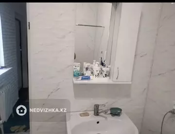 3-бөлмелі үй, 4 соттық, 80 м², 10-нобай