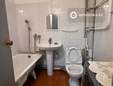 1-комнатная квартира, этаж 4 из 5, 51 м², На длительный срок