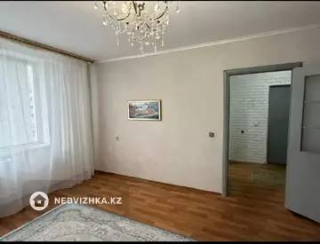 1-комнатная квартира, этаж 4 из 5, 51 м², На длительный срок