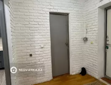 1-комнатная квартира, этаж 4 из 5, 51 м², На длительный срок