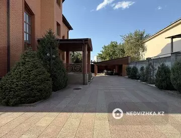 7-комнатный дом, 8 соток, 407 м², миниатюра 1