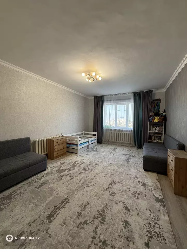 3-комнатная квартира, этаж 10 из 16, 129 м², фотография 2