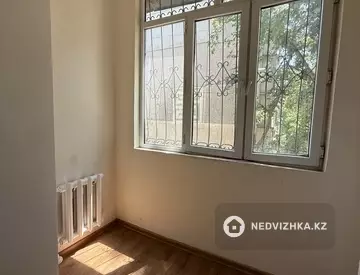 3-комнатная квартира, этаж 2 из 5, 70 м², миниатюра 10