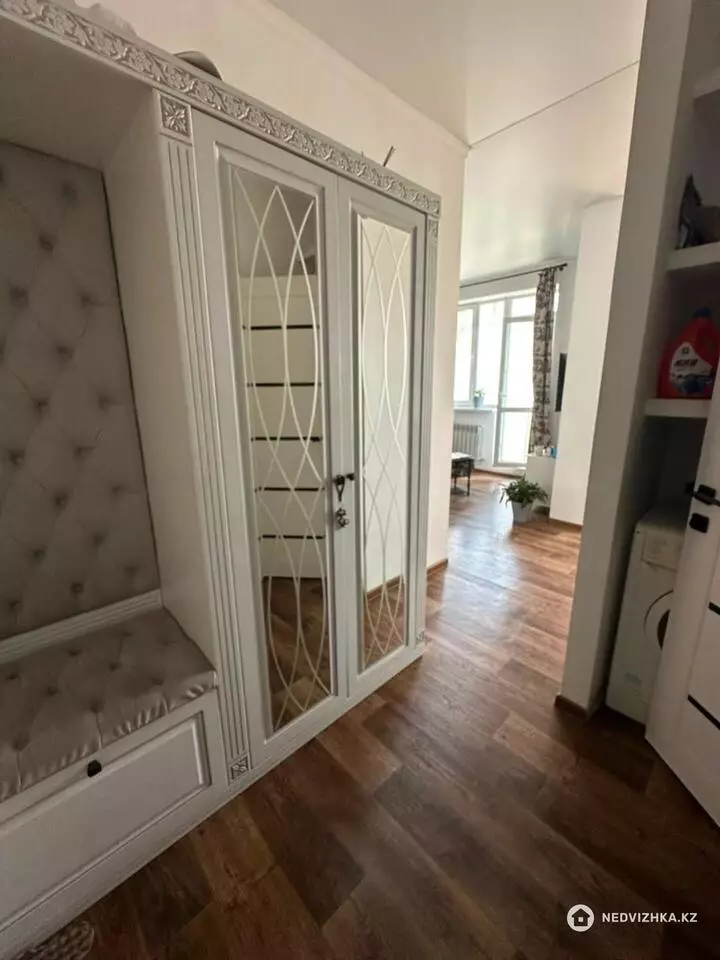 2-бөлмелі пәтер, қабат 11 барлық қабат саны 12, 60 м²