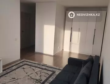 1-комнатная квартира, этаж 13 из 15, 38 м², На длительный срок