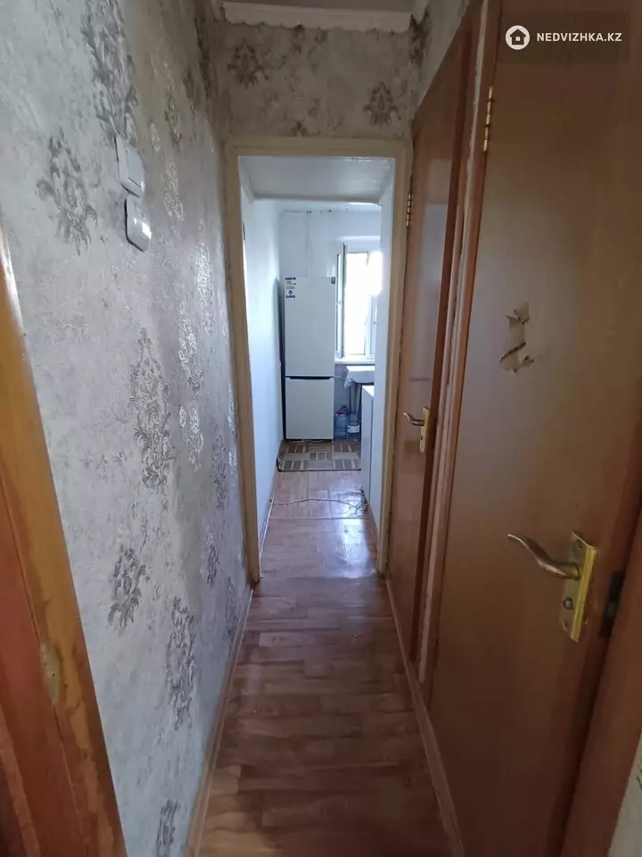 2-комнатная квартира, этаж 3 из 5, 45 м², фотография 2