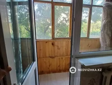 2-комнатная квартира, этаж 3 из 5, 45 м²