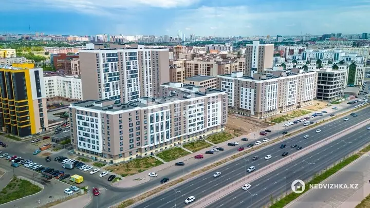 4-комнатная квартира, этаж 2 из 16, 90 м², фотография 3