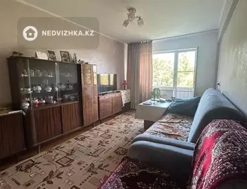 4-комнатная квартира, этаж 5 из 5, 77 м²