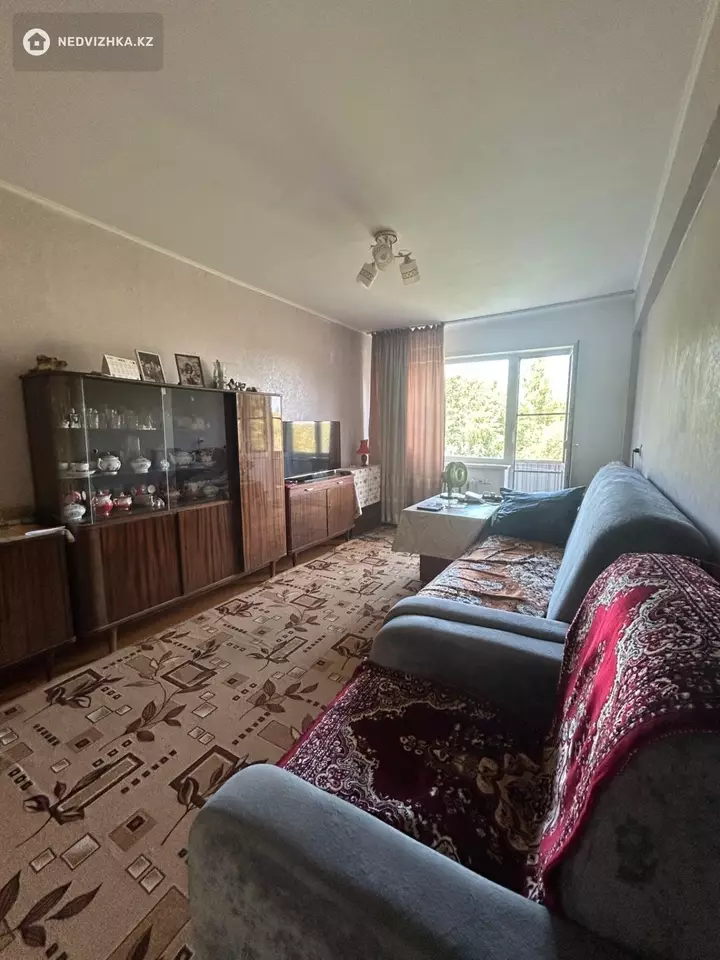 4-комнатная квартира, этаж 5 из 5, 77 м², фотография 5