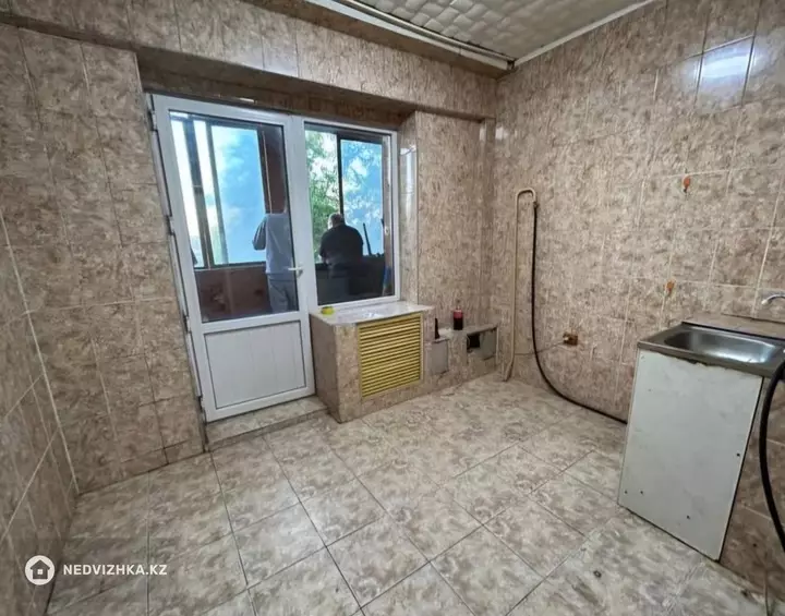 3-комнатная квартира, этаж 5 из 5, 68 м², фотография 4