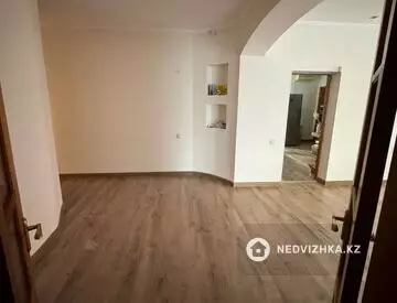 5-комнатный дом, 10 соток, 320 м²