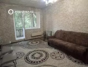 1-комнатная квартира, этаж 3 из 5, 33 м², миниатюра 1
